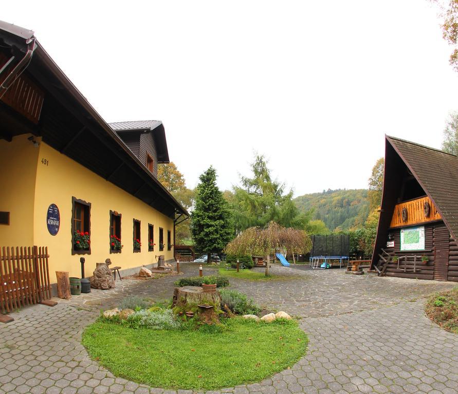 Valassky Senk Hotel Визовице Екстериор снимка